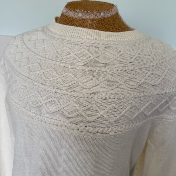 Talbots Sweater Womens  Cream Long Sleeve Cotton Cable Knit size Medium Petite - Picture 1 of 8